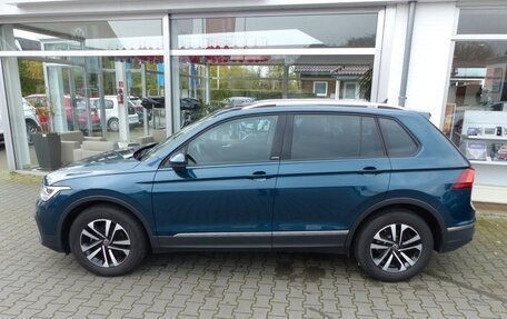 Volkswagen Tiguan II, 2021 год, 2 730 000 рублей, 4 фотография