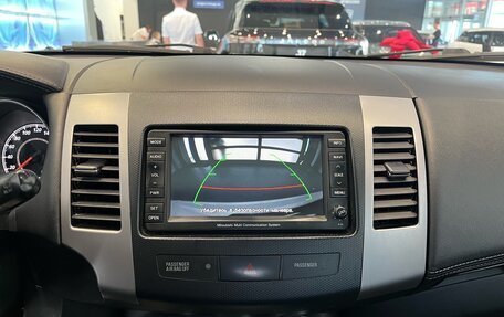 Mitsubishi Outlander III рестайлинг 3, 2011 год, 1 390 000 рублей, 14 фотография