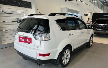 Mitsubishi Outlander III рестайлинг 3, 2011 год, 1 390 000 рублей, 4 фотография
