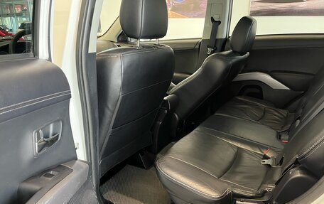 Mitsubishi Outlander III рестайлинг 3, 2011 год, 1 390 000 рублей, 16 фотография