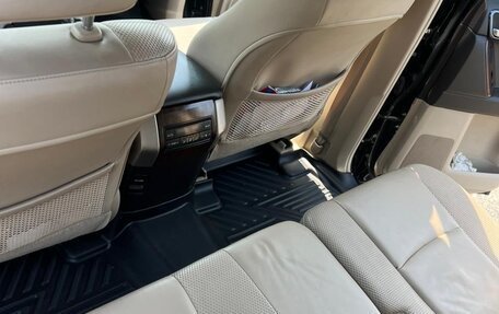 Toyota Land Cruiser Prado 150 рестайлинг 2, 2011 год, 3 550 000 рублей, 3 фотография