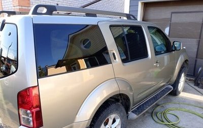 Nissan Pathfinder, 2011 год, 900 000 рублей, 1 фотография