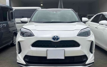 Toyota Yaris Cross, 2021 год, 1 405 000 рублей, 2 фотография