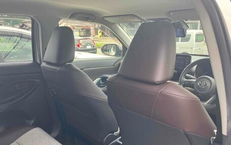 Toyota Yaris Cross, 2021 год, 1 405 000 рублей, 19 фотография