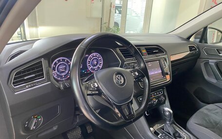 Volkswagen Tiguan II, 2017 год, 2 099 999 рублей, 11 фотография