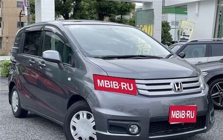 Honda Freed I, 2014 год, 812 000 рублей, 1 фотография