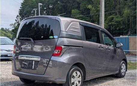 Honda Freed I, 2016 год, 813 000 рублей, 7 фотография