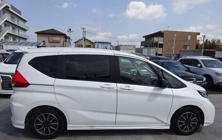 Honda Freed II, 2019 год, 1 100 000 рублей, 8 фотография