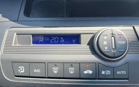 Honda Freed I, 2014 год, 812 000 рублей, 11 фотография