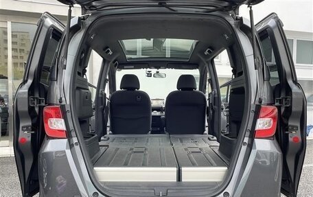 Honda Freed I, 2014 год, 812 000 рублей, 18 фотография