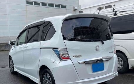 Honda Freed I, 2016 год, 847 000 рублей, 4 фотография