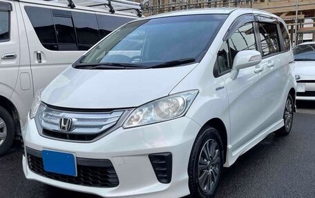 Honda Freed I, 2016 год, 847 000 рублей, 3 фотография