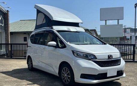 Honda Freed II, 2022 год, 1 410 000 рублей, 2 фотография