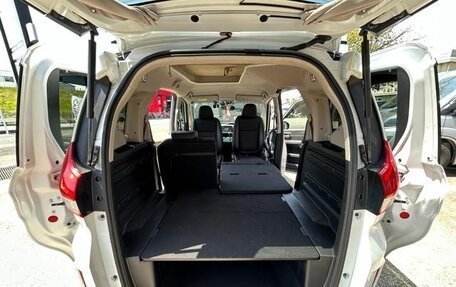 Honda Freed II, 2022 год, 1 410 000 рублей, 31 фотография