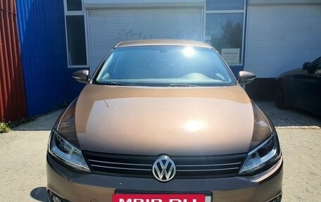 Volkswagen Jetta VI, 2012 год, 1 150 000 рублей, 4 фотография
