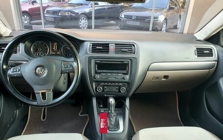 Volkswagen Jetta VI, 2012 год, 1 150 000 рублей, 3 фотография