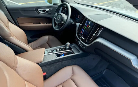 Volvo XC60 II, 2022 год, 2 990 999 рублей, 9 фотография