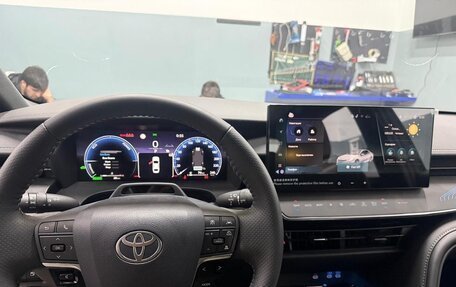 Toyota Camry, 2025 год, 4 220 000 рублей, 4 фотография