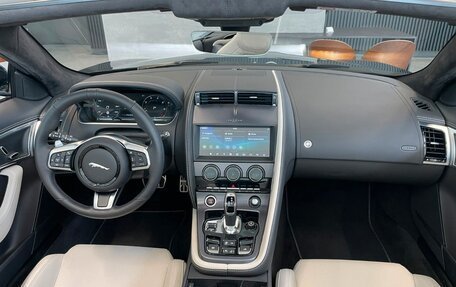 Jaguar F-Type I рестайлинг 2, 2024 год, 7 975 384 рублей, 10 фотография