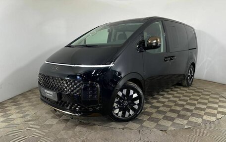 Hyundai Staria, 2024 год, 8 849 000 рублей, 1 фотография