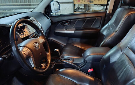 Toyota Hilux VII, 2014 год, 2 150 000 рублей, 3 фотография