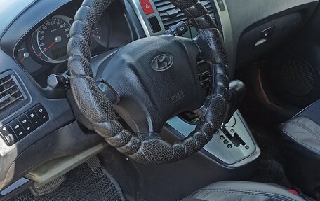 Hyundai Tucson III, 2008 год, 850 000 рублей, 1 фотография