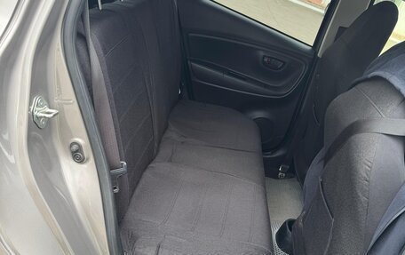 Toyota Vitz, 2019 год, 1 000 000 рублей, 6 фотография