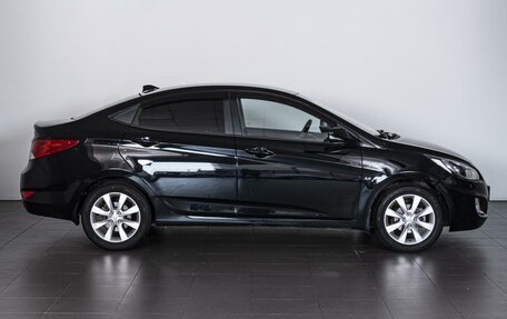 Hyundai Solaris II рестайлинг, 2011 год, 864 000 рублей, 5 фотография