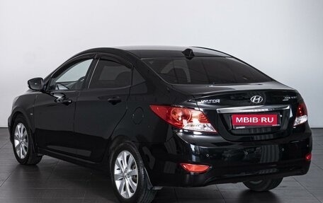 Hyundai Solaris II рестайлинг, 2011 год, 864 000 рублей, 2 фотография