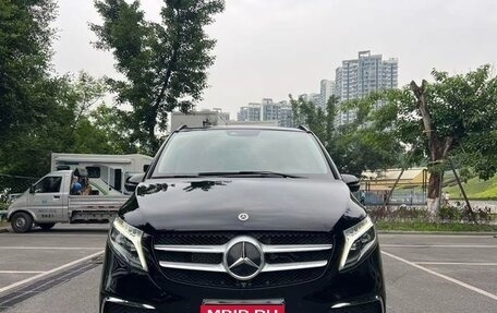 Mercedes-Benz V-Класс, 2022 год, 5 122 333 рублей, 6 фотография