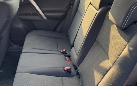 Toyota RAV4, 2016 год, 2 790 000 рублей, 10 фотография