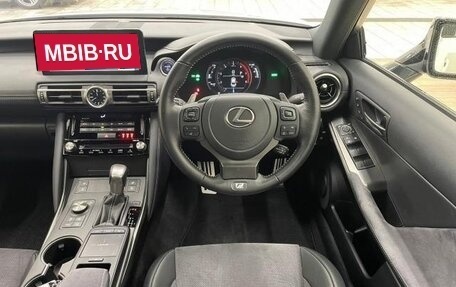 Lexus IS III, 2021 год, 2 890 090 рублей, 9 фотография