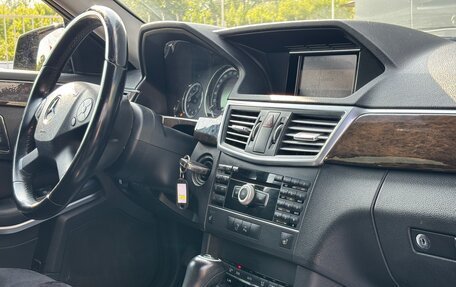 Mercedes-Benz E-Класс, 2011 год, 1 445 000 рублей, 15 фотография