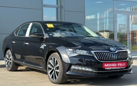Skoda Superb III рестайлинг, 2024 год, 4 600 000 рублей, 3 фотография