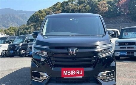 Honda Stepwgn IV, 2022 год, 1 850 000 рублей, 3 фотография