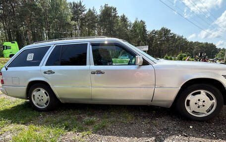 Mercedes-Benz E-Класс, 1994 год, 1 600 000 рублей, 6 фотография
