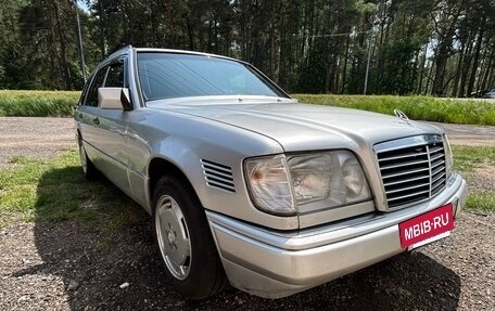 Mercedes-Benz E-Класс, 1994 год, 1 600 000 рублей, 4 фотография