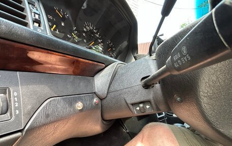 Mercedes-Benz E-Класс, 1994 год, 1 600 000 рублей, 13 фотография