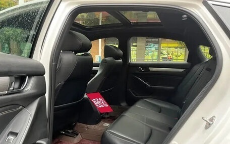 Honda Insight III, 2022 год, 1 810 000 рублей, 21 фотография