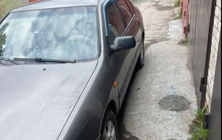 Nissan Primera II рестайлинг, 1998 год, 65 000 рублей, 11 фотография