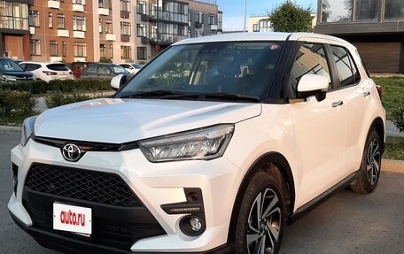 Toyota Raize I, 2021 год, 1 695 000 рублей, 2 фотография