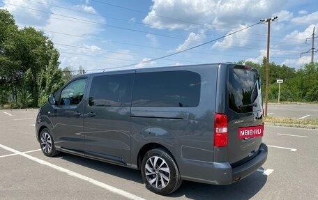 Peugeot Traveller I, 2020 год, 4 000 000 рублей, 5 фотография