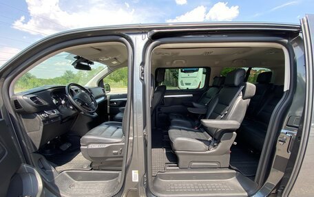 Peugeot Traveller I, 2020 год, 4 000 000 рублей, 10 фотография