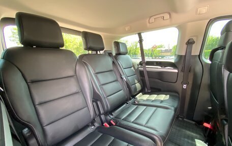 Peugeot Traveller I, 2020 год, 4 000 000 рублей, 12 фотография