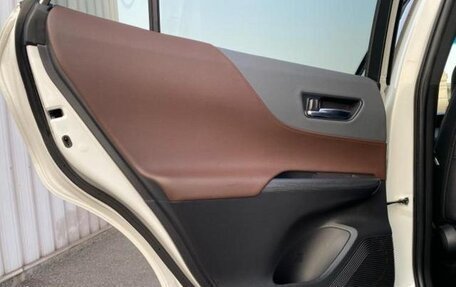 Toyota Harrier, 2021 год, 2 515 000 рублей, 35 фотография