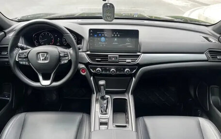 Honda Insight III, 2022 год, 1 860 000 рублей, 11 фотография