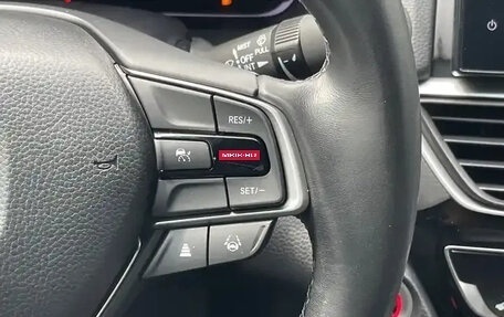 Honda Insight III, 2022 год, 1 860 000 рублей, 16 фотография