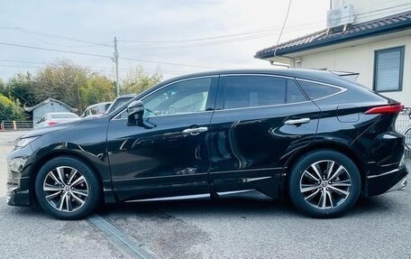 Toyota Harrier, 2022 год, 2 540 000 рублей, 7 фотография