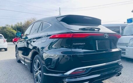 Toyota Harrier, 2022 год, 2 540 000 рублей, 6 фотография