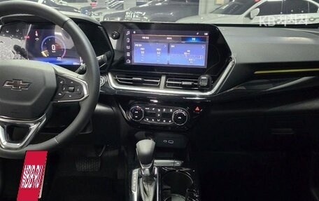 Chevrolet Trax, 2024 год, 2 750 000 рублей, 9 фотография